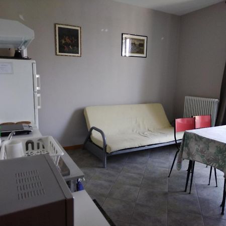 Camera Manu Bed & Breakfast Cantu Luaran gambar
